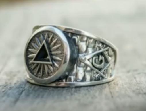 Freemason Ring Triangle